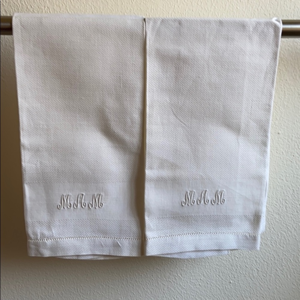 2 vintage linen tea towels